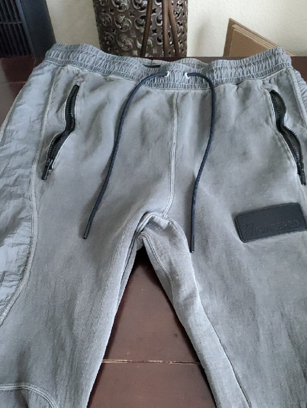 Jordan Men's Slate Gray Drawstring Zip-Pocket Joggers - Picture 3 of 8